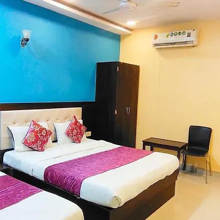 Hotel Golden Galaxy - Santacruz East-2
